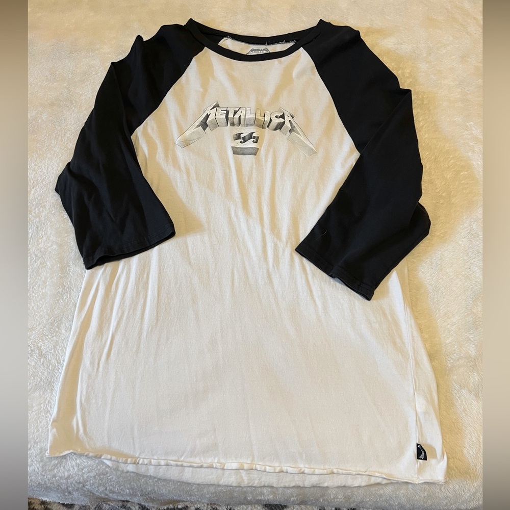 Billabong Metallica Baseball Tee Size Large